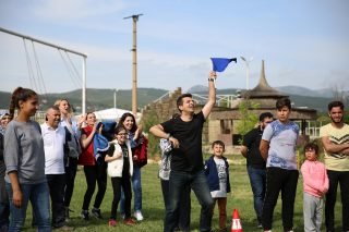Oyun Parkuru Kiralama Survivor Yarışmasında Galibiyet Sevinci